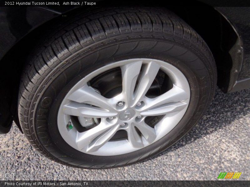 Ash Black / Taupe 2012 Hyundai Tucson Limited