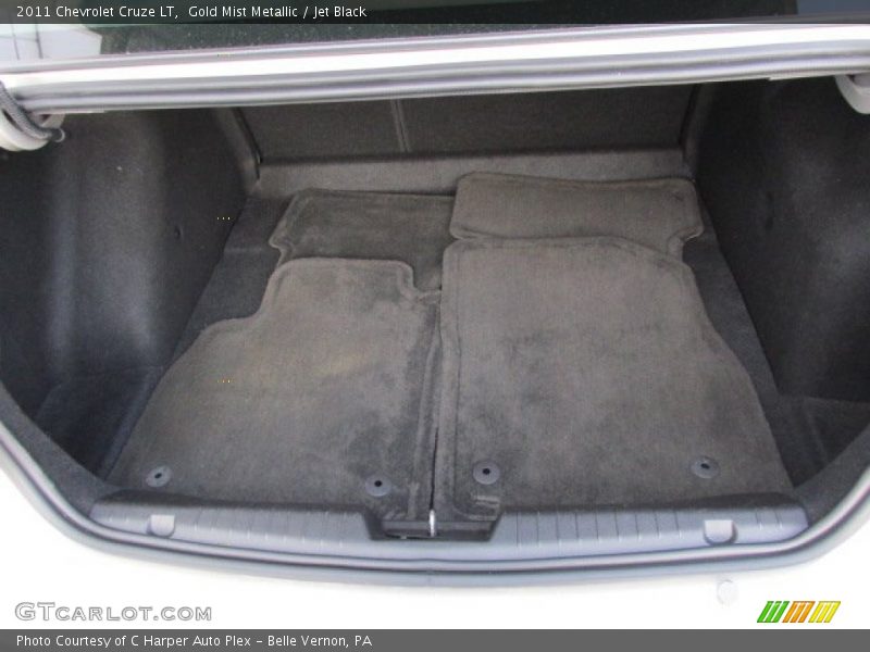 Gold Mist Metallic / Jet Black 2011 Chevrolet Cruze LT