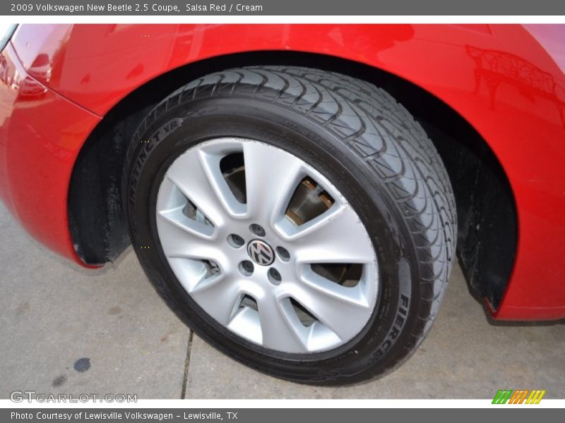 Salsa Red / Cream 2009 Volkswagen New Beetle 2.5 Coupe