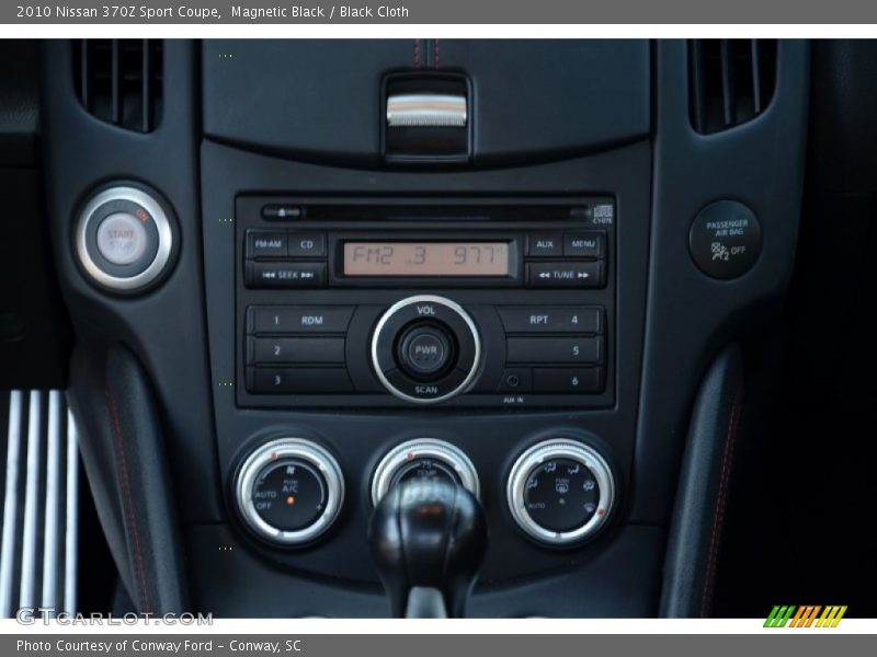 Controls of 2010 370Z Sport Coupe