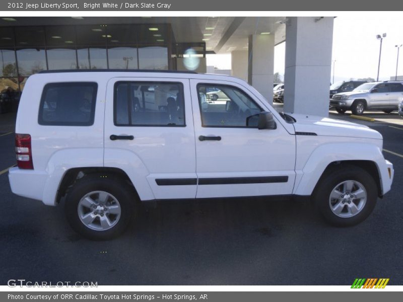 Bright White / Dark Slate Gray 2012 Jeep Liberty Sport