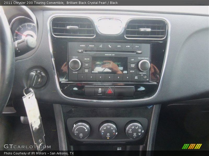 Controls of 2011 200 Touring Convertible