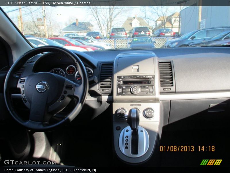 Aspen White / Charcoal 2010 Nissan Sentra 2.0 SR