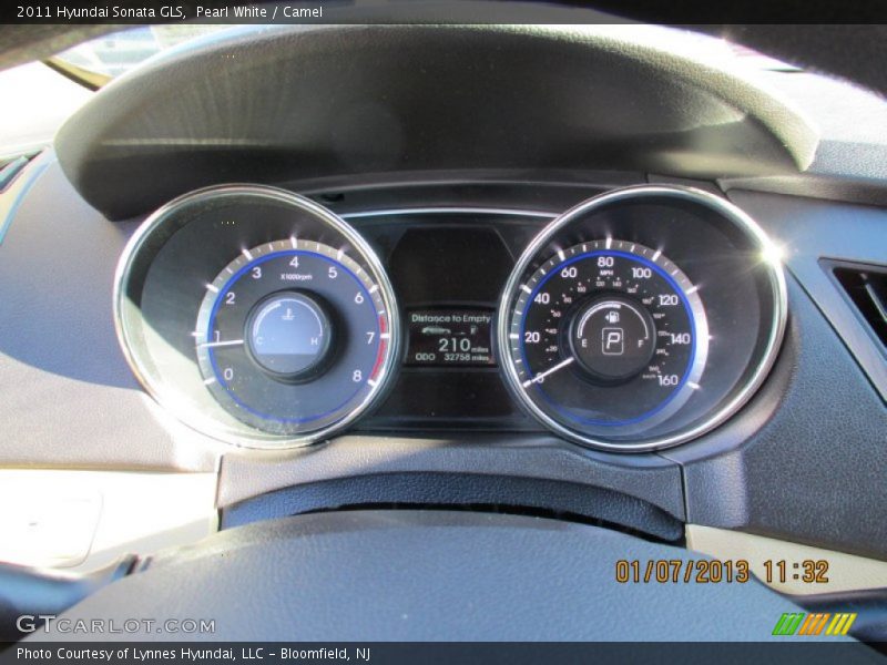 Pearl White / Camel 2011 Hyundai Sonata GLS