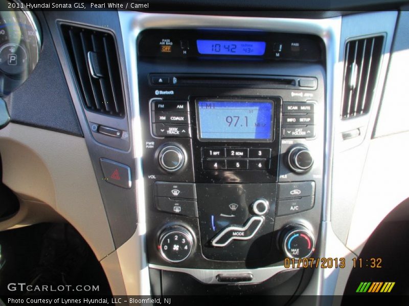Pearl White / Camel 2011 Hyundai Sonata GLS