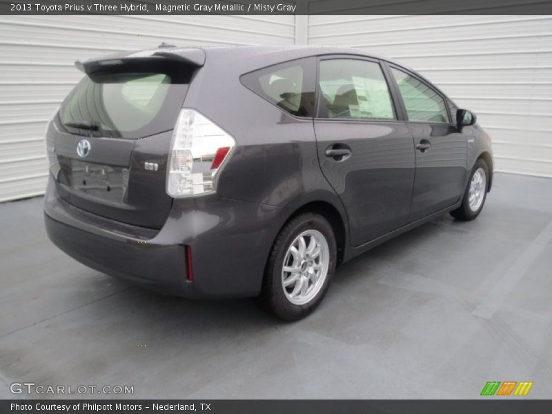 Magnetic Gray Metallic / Misty Gray 2013 Toyota Prius v Three Hybrid