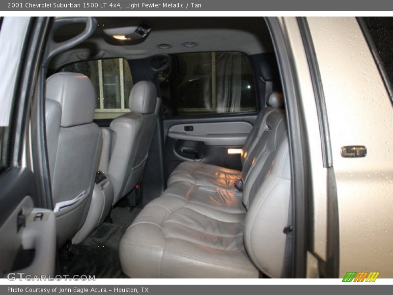 Light Pewter Metallic / Tan 2001 Chevrolet Suburban 1500 LT 4x4