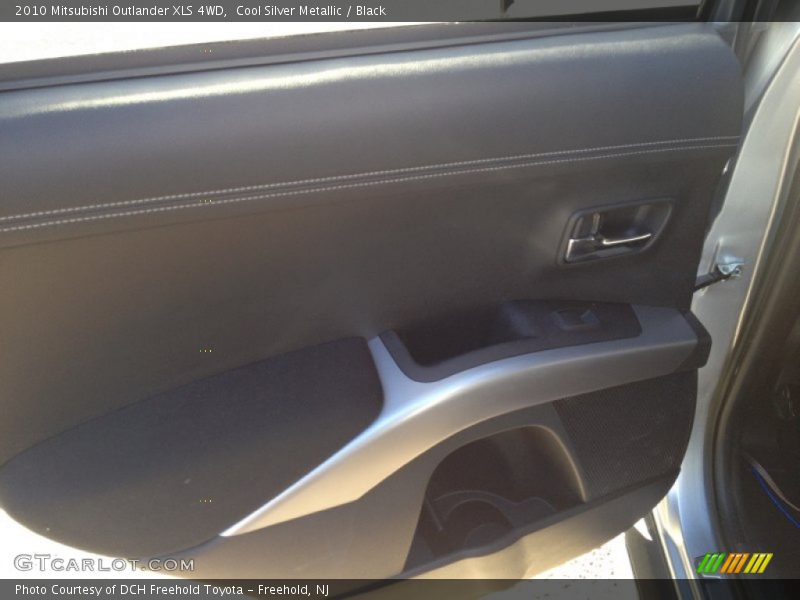 Cool Silver Metallic / Black 2010 Mitsubishi Outlander XLS 4WD