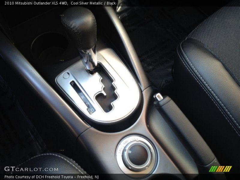 Cool Silver Metallic / Black 2010 Mitsubishi Outlander XLS 4WD