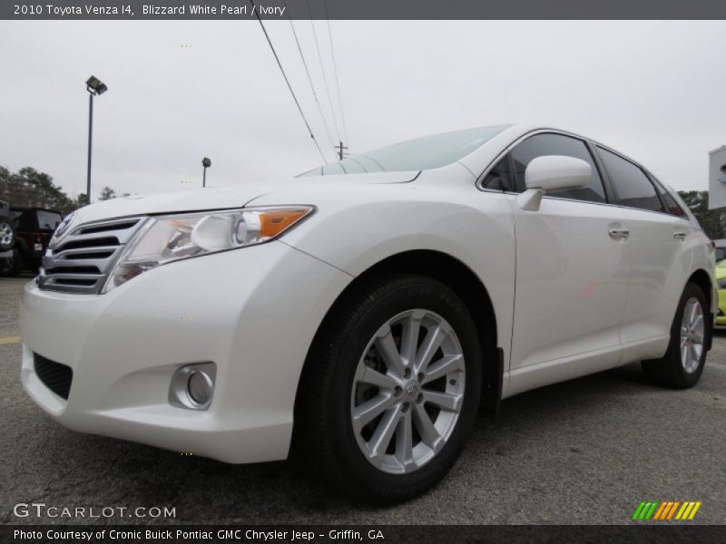 Blizzard White Pearl / Ivory 2010 Toyota Venza I4