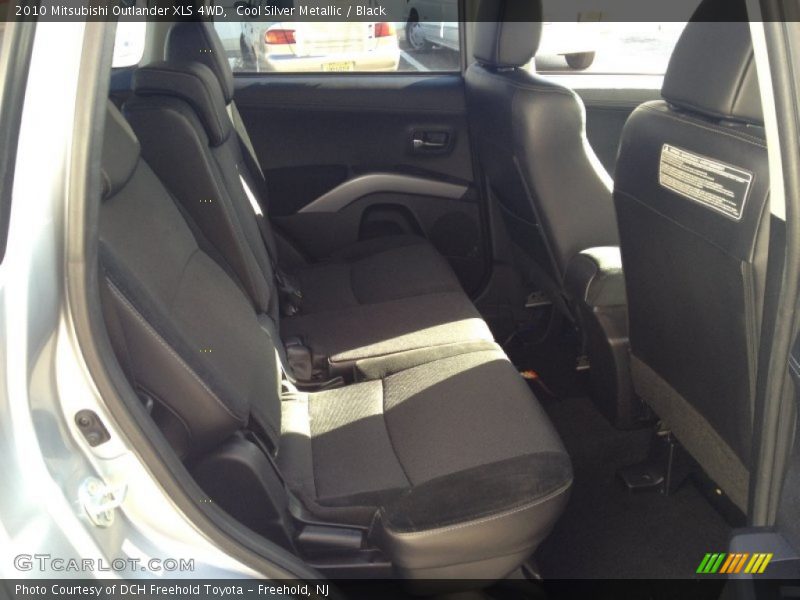 Cool Silver Metallic / Black 2010 Mitsubishi Outlander XLS 4WD