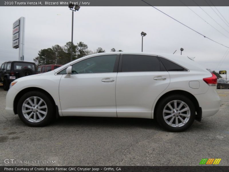 Blizzard White Pearl / Ivory 2010 Toyota Venza I4