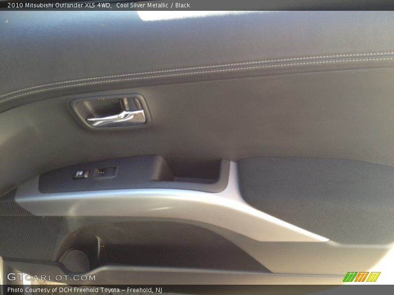 Cool Silver Metallic / Black 2010 Mitsubishi Outlander XLS 4WD