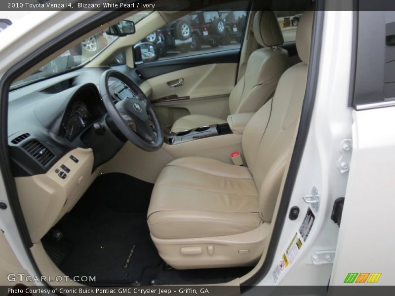 Blizzard White Pearl / Ivory 2010 Toyota Venza I4