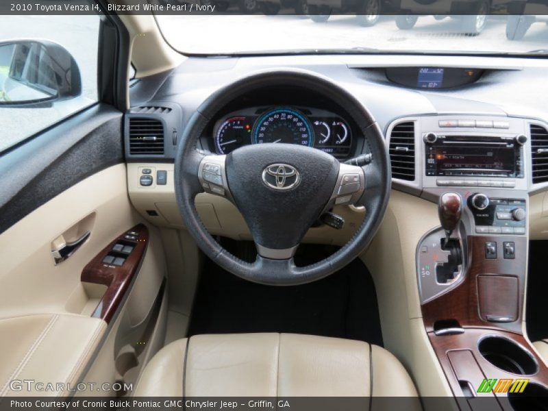 Blizzard White Pearl / Ivory 2010 Toyota Venza I4