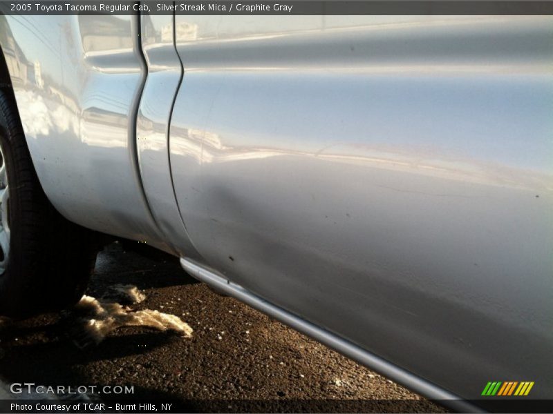 Silver Streak Mica / Graphite Gray 2005 Toyota Tacoma Regular Cab