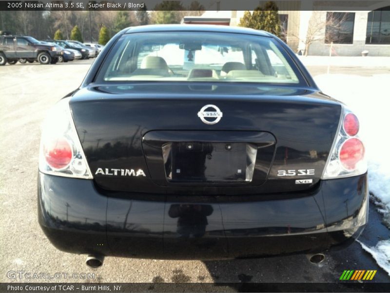 Super Black / Blond 2005 Nissan Altima 3.5 SE