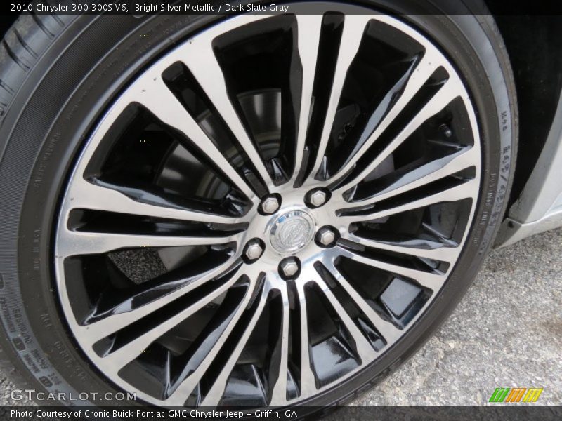 Bright Silver Metallic / Dark Slate Gray 2010 Chrysler 300 300S V6