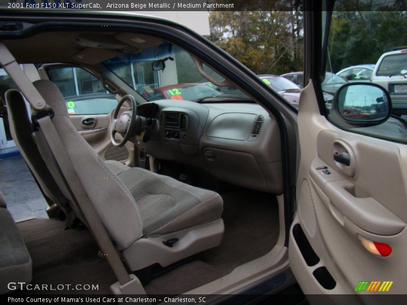 Arizona Beige Metallic / Medium Parchment 2001 Ford F150 XLT SuperCab