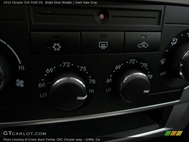 Bright Silver Metallic / Dark Slate Gray 2010 Chrysler 300 300S V6