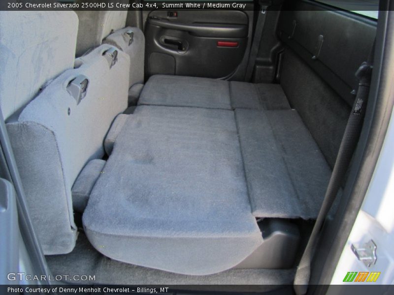 Summit White / Medium Gray 2005 Chevrolet Silverado 2500HD LS Crew Cab 4x4