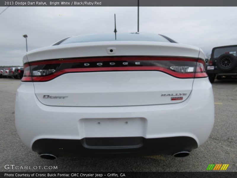 Bright White / Black/Ruby Red 2013 Dodge Dart Rallye