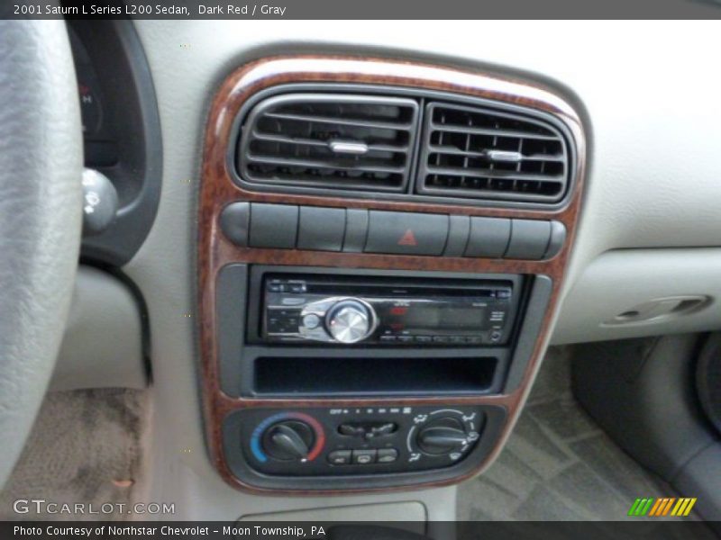 Controls of 2001 L Series L200 Sedan