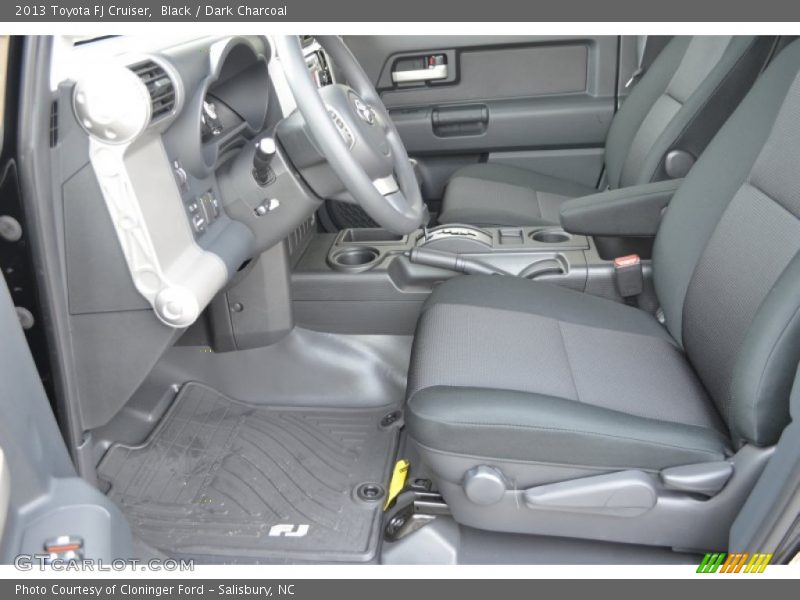 Front Seat of 2013 FJ Cruiser 