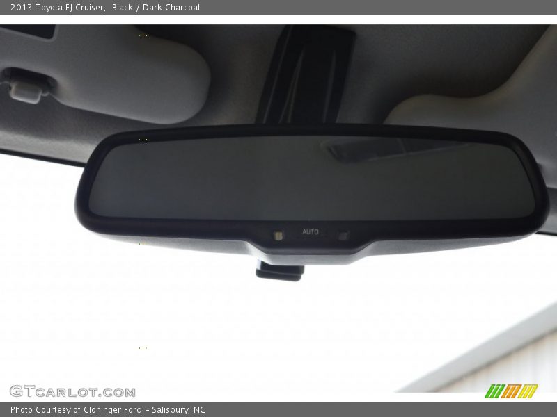 Black / Dark Charcoal 2013 Toyota FJ Cruiser