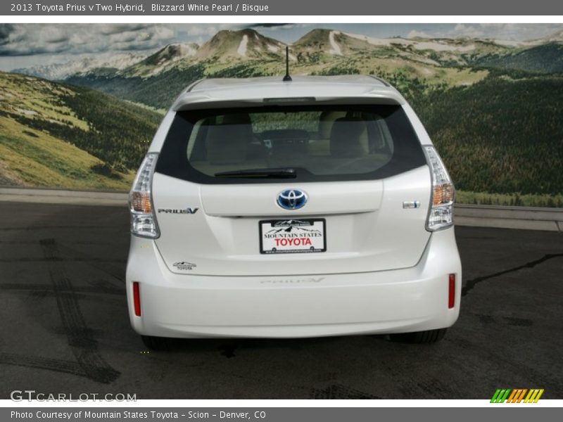 Blizzard White Pearl / Bisque 2013 Toyota Prius v Two Hybrid