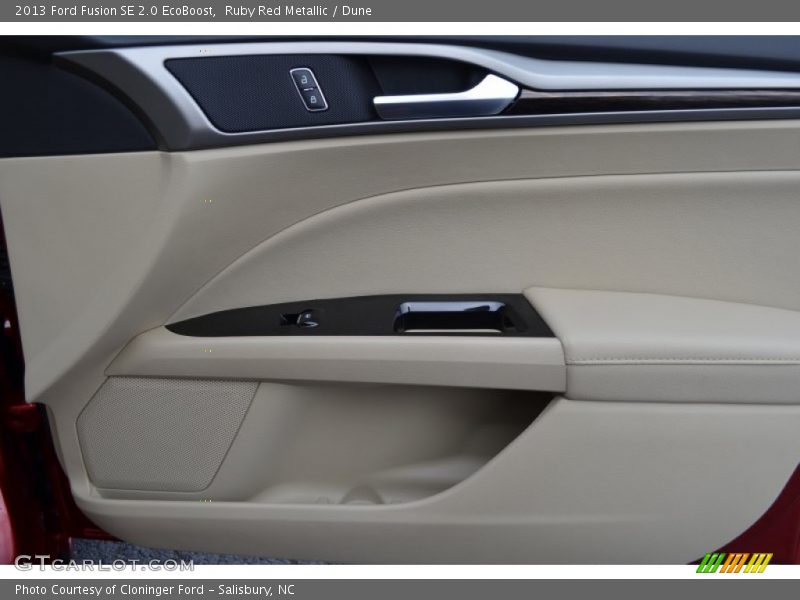 Ruby Red Metallic / Dune 2013 Ford Fusion SE 2.0 EcoBoost