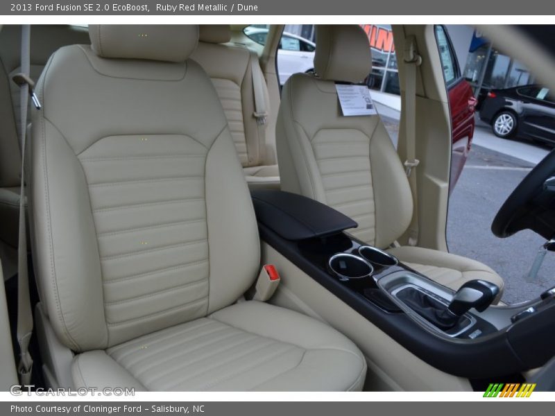 Front Seat of 2013 Fusion SE 2.0 EcoBoost
