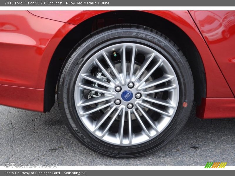  2013 Fusion SE 2.0 EcoBoost Wheel