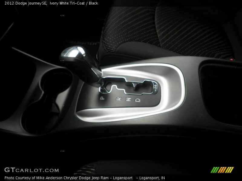 Ivory White Tri-Coat / Black 2012 Dodge Journey SE