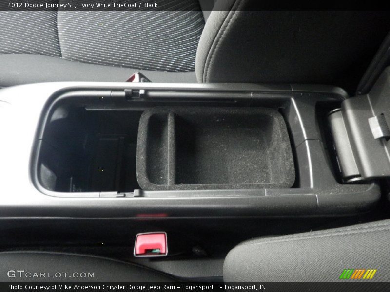 Ivory White Tri-Coat / Black 2012 Dodge Journey SE