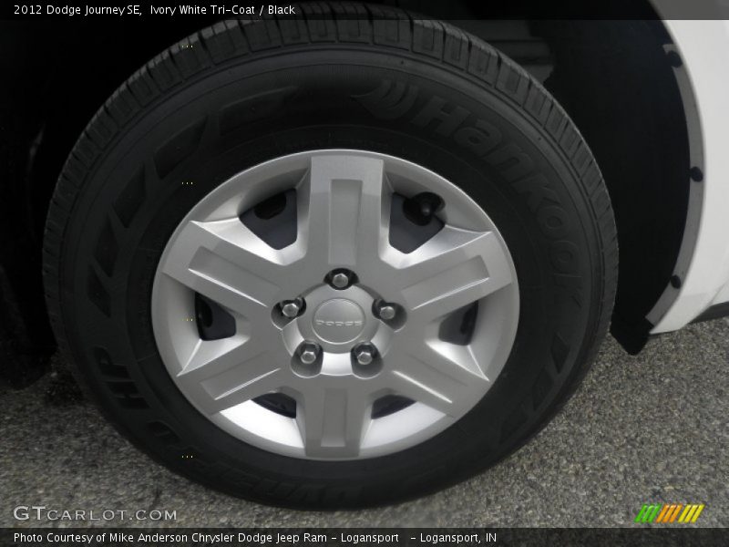 Ivory White Tri-Coat / Black 2012 Dodge Journey SE