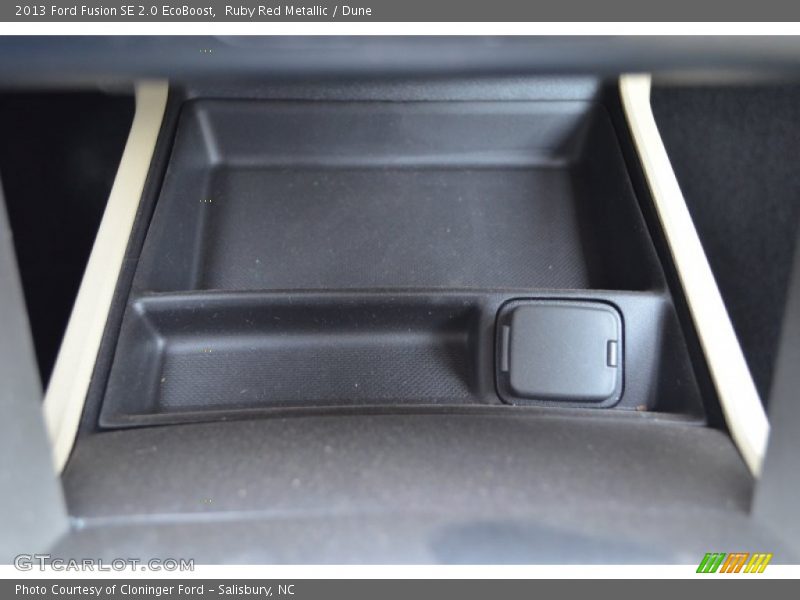 Ruby Red Metallic / Dune 2013 Ford Fusion SE 2.0 EcoBoost