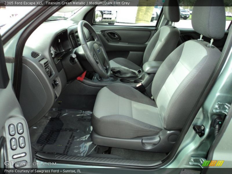 Front Seat of 2005 Escape XLS