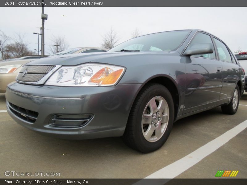 Woodland Green Pearl / Ivory 2001 Toyota Avalon XL