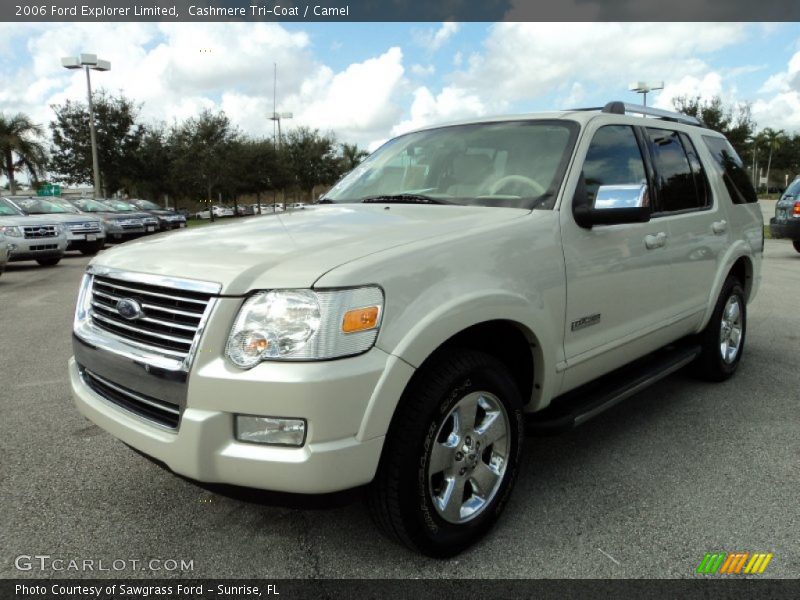 Front 3/4 View of 2006 Explorer Limited