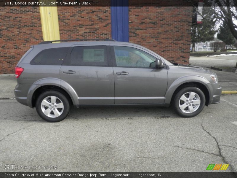 Storm Gray Pearl / Black 2013 Dodge Journey SE