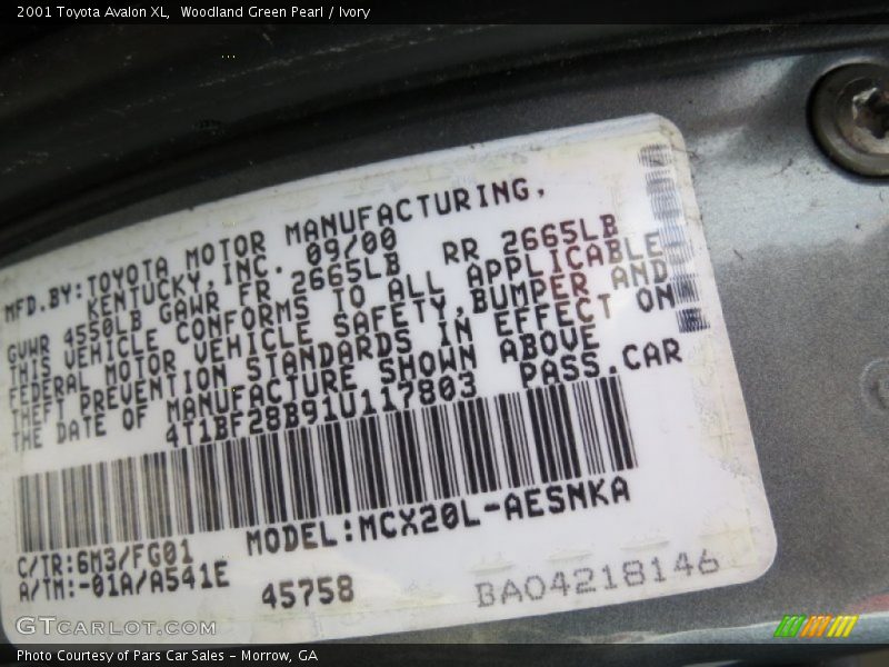 Woodland Green Pearl / Ivory 2001 Toyota Avalon XL