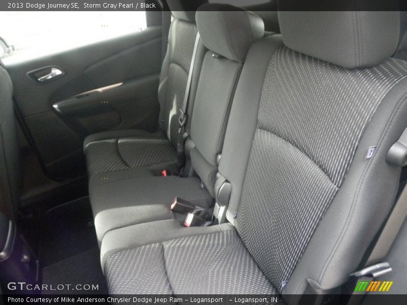 Storm Gray Pearl / Black 2013 Dodge Journey SE