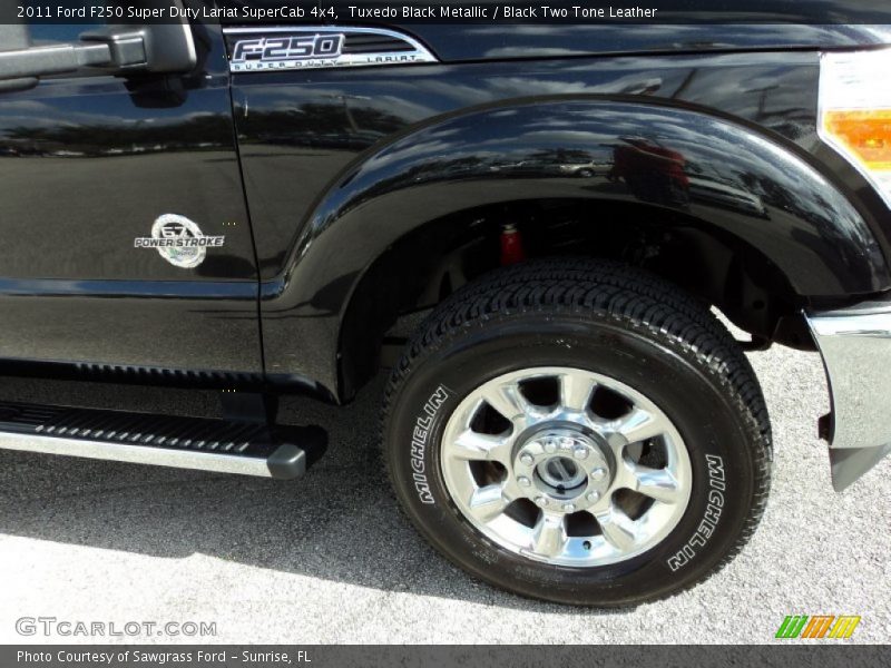 Tuxedo Black Metallic / Black Two Tone Leather 2011 Ford F250 Super Duty Lariat SuperCab 4x4