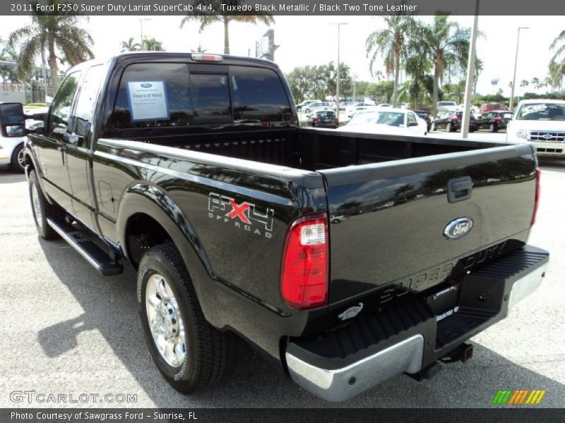 Tuxedo Black Metallic / Black Two Tone Leather 2011 Ford F250 Super Duty Lariat SuperCab 4x4