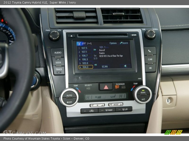 Super White / Ivory 2012 Toyota Camry Hybrid XLE
