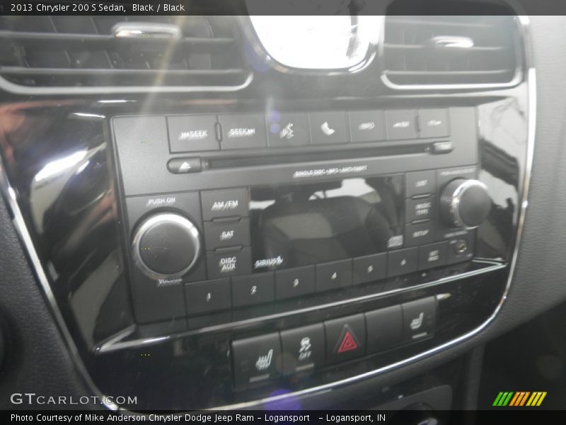 Black / Black 2013 Chrysler 200 S Sedan