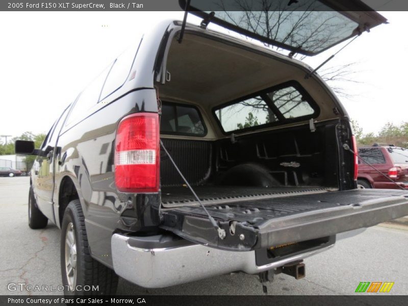 Black / Tan 2005 Ford F150 XLT SuperCrew