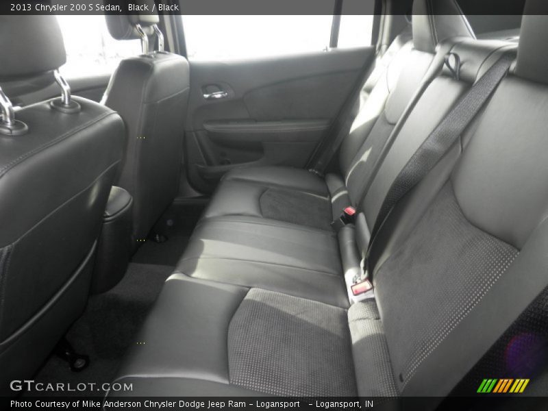 Black / Black 2013 Chrysler 200 S Sedan