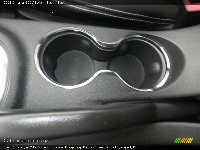 Black / Black 2013 Chrysler 200 S Sedan